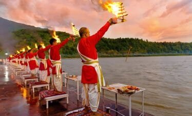aarti at haridwar; ganga aarti at rishikesh; evening aarti in rishikesh; best ganga aarti in rishikesh;